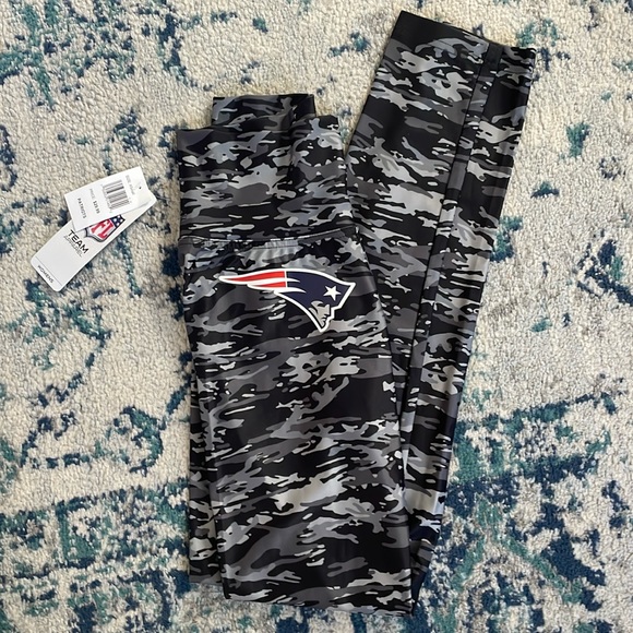 Pants - Patriots camo leggings NWT